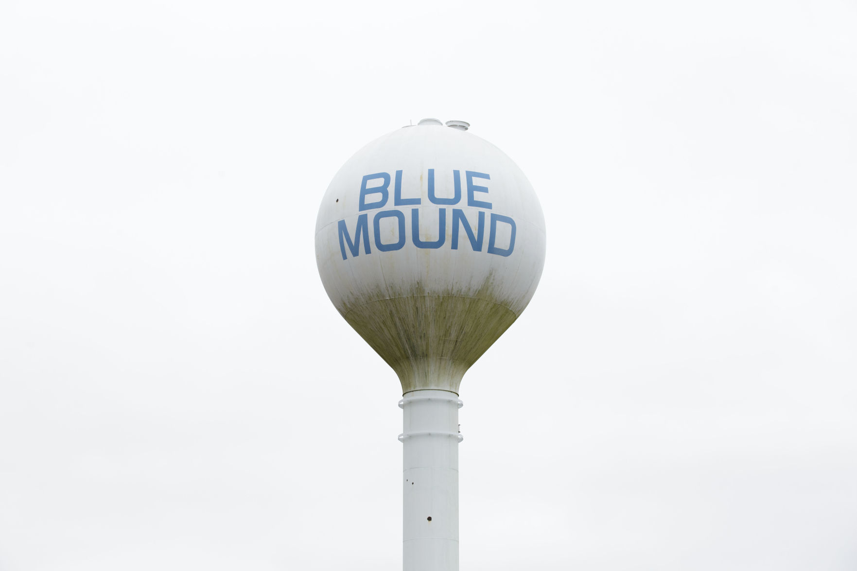BlueMound-watertower-2.jpg